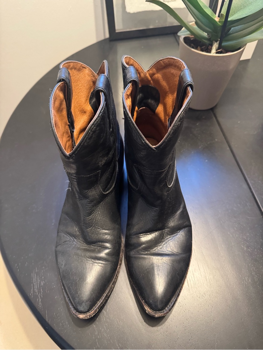 Frye Billy short Black Leather Women's western Ankle Boots